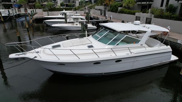 Tiara Yachts 3500 Express