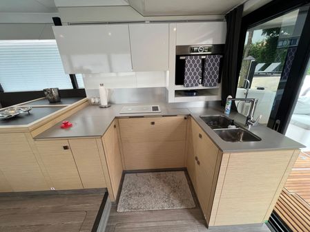 Fountaine Pajot MY 40 image