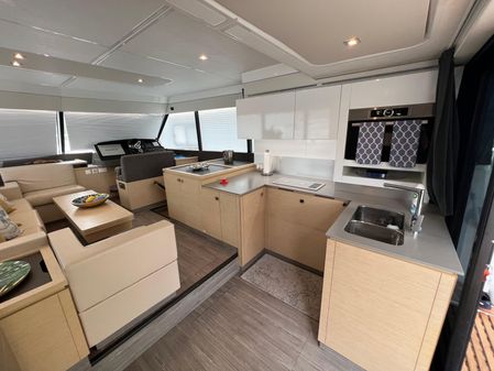 Fountaine Pajot MY 40 image