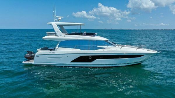 Prestige 590 flybridge