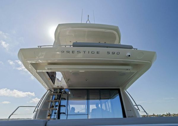 Prestige 590 flybridge image