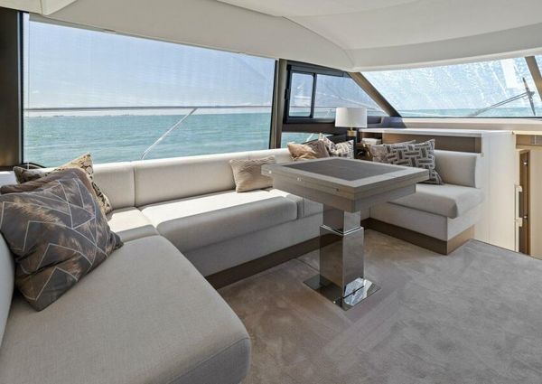 Prestige 590 flybridge image