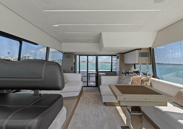 Prestige 590 flybridge image