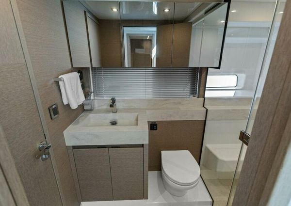 Prestige 590 flybridge image