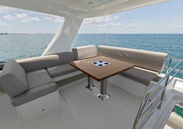 Prestige 590 flybridge image