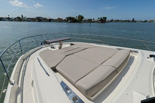 Prestige 590 flybridge image