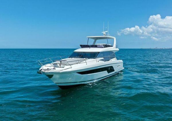 Prestige 590 flybridge image