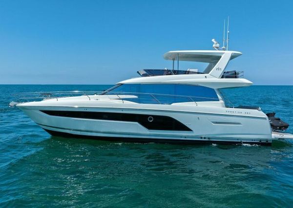 Prestige 590 flybridge image