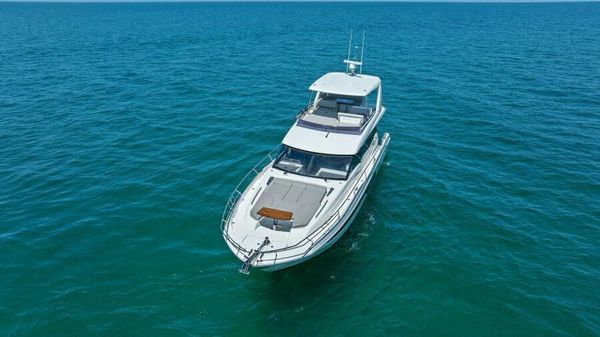 Prestige 590 flybridge image