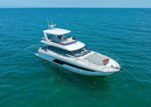 Prestige 590 flybridge image