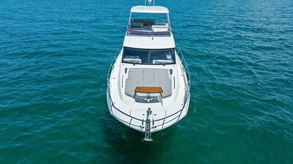 Prestige 590 flybridge image