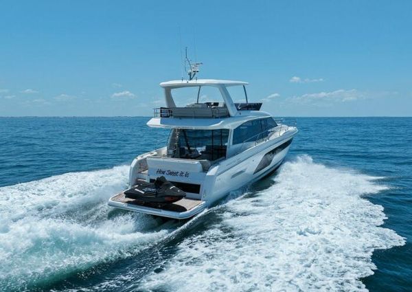 Prestige 590 flybridge image