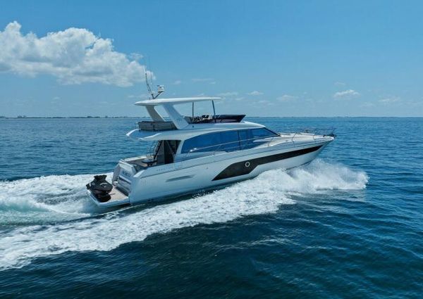 Prestige 590 flybridge image