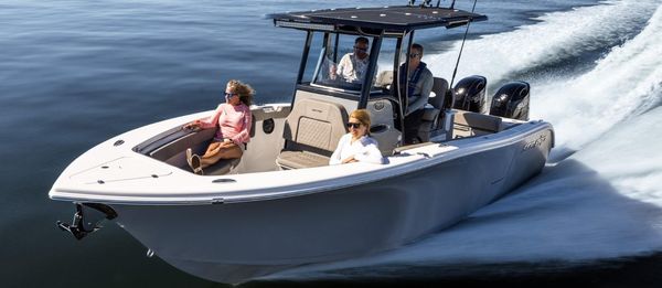 Sea-pro 262-CENTER-CONSOLE image