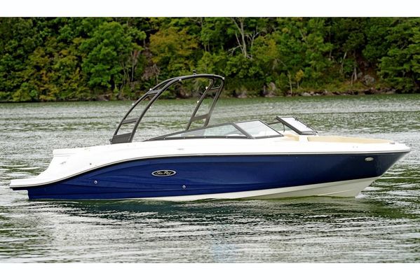 Sea Ray SPX 230 - main image