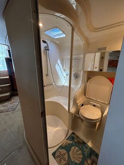 Sea Ray 410 Sundancer image