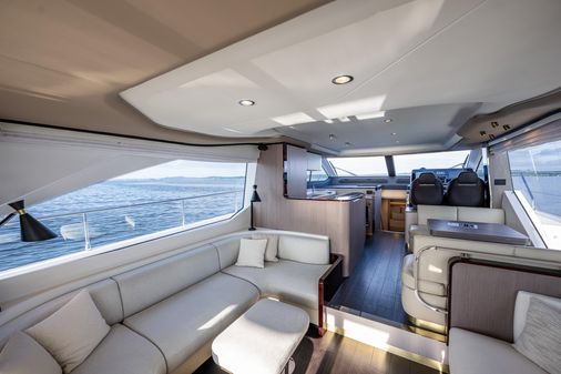 Azimut 60 fly image