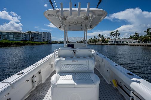 Sea Hunt Gamefish 27 image