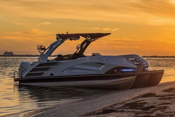 Bennington QX 25 Sport - main image
