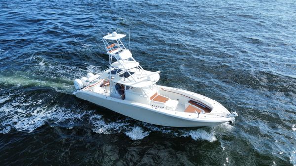 Yellowfin 42 image