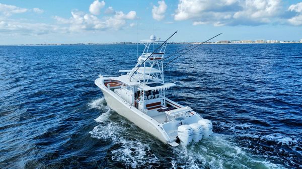 Yellowfin 42 image