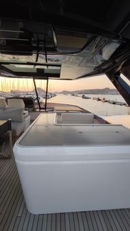 Ferretti Yachts 780 image