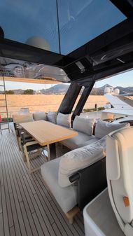 Ferretti Yachts 780 image