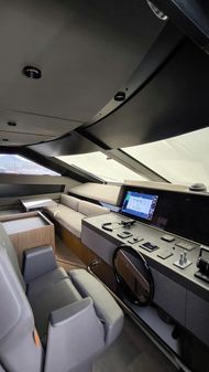 Ferretti Yachts 780 image