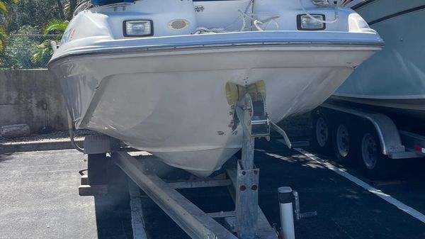 Sea Ray 240 SUN DECK