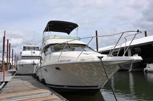 Bayliner 3258 Avanti image