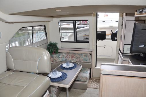 Bayliner 3258 Avanti image