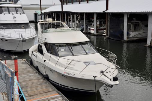 Bayliner 3258 Avanti image