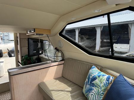 Bayliner 3258 Avanti image