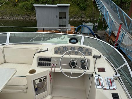 Bayliner 3258 Avanti image