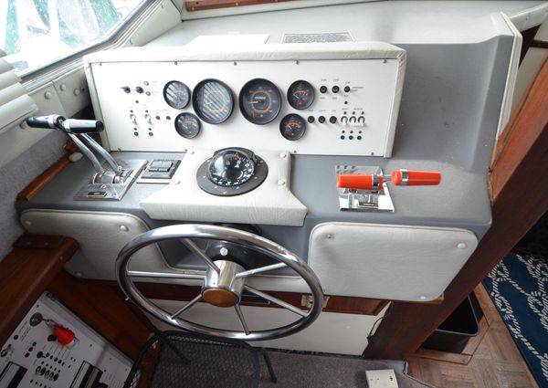 Sea-ray 360-AFT-CABIN image