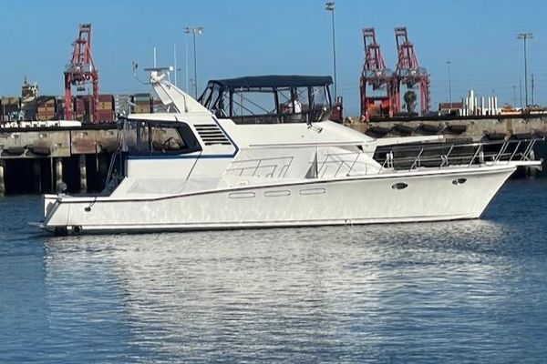 Symbol Cockpit Motor Yacht - main image