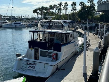 Symbol Cockpit Motor Yacht image