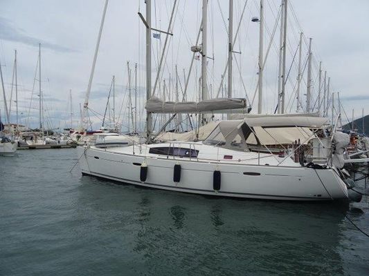 Beneteau Oceanis 43 - main image
