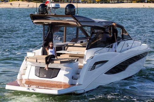 Galeon 425-HTS image