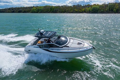 Fairline F-LINE-33 image