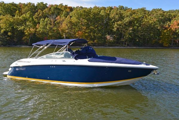 Cobalt 302 Bow Rider - main image