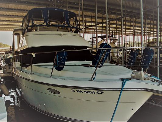 Carver 350 Aft Cabin - main image