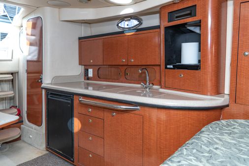 Sea Ray 375 image