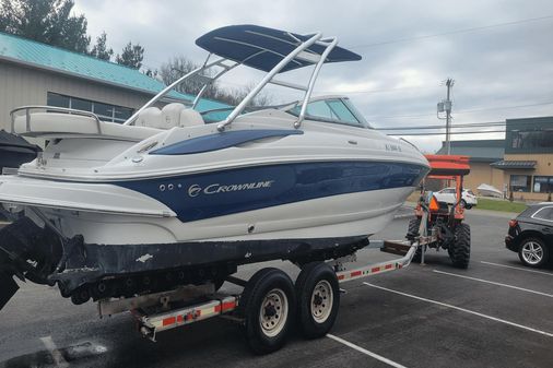 Crownline 265 SS image