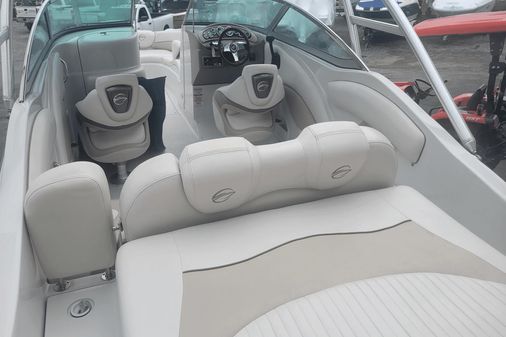 Crownline 265 SS image