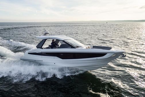 Galeon 325 GTO image