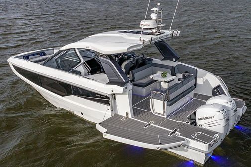 Galeon 325 GTO image