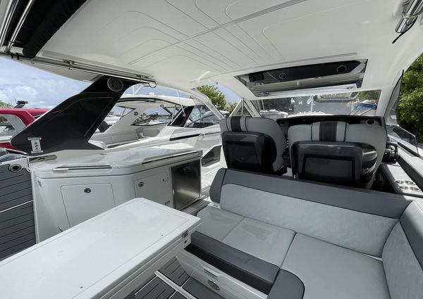 Galeon 325 GTO image