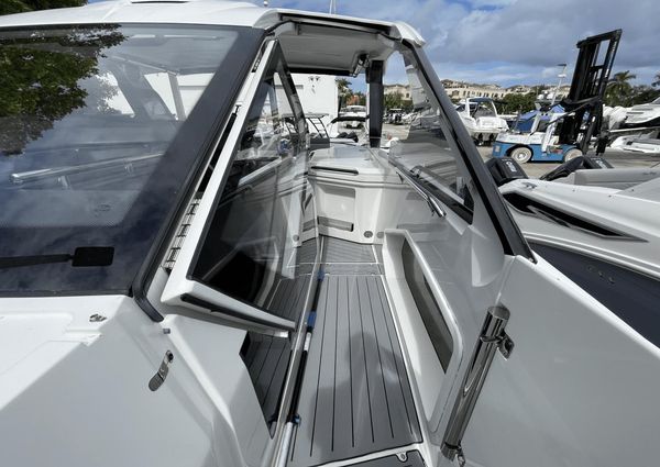 Galeon 325 GTO image