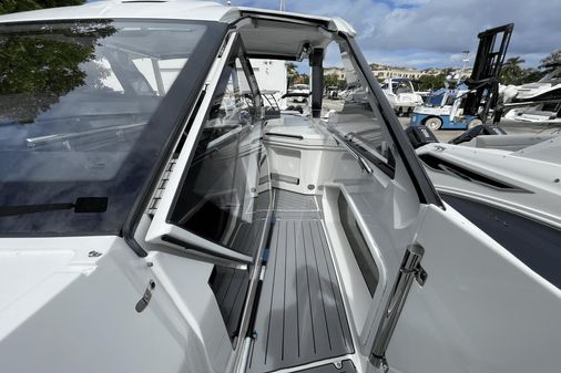 Galeon 325 GTO image